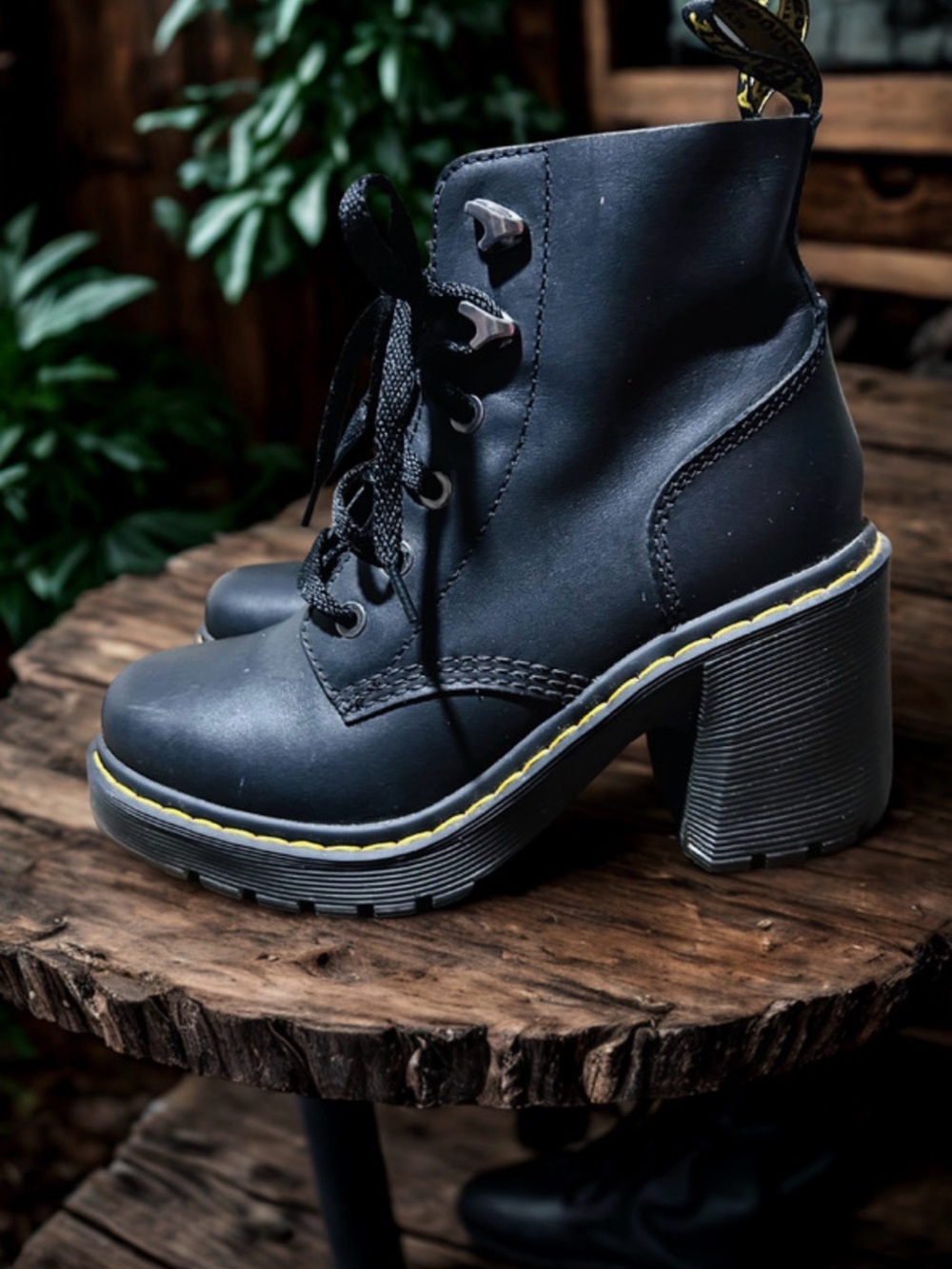 Dr. Martens Jesy Boot